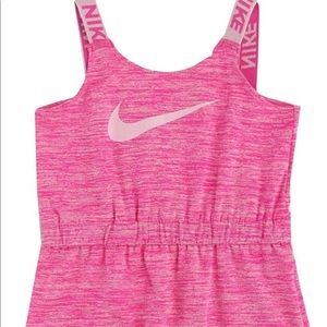 Nike girls dry-fit romper laser fuchsia 6-7 yrs